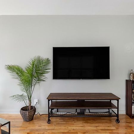 Trendy Castleberry Hill Condo- Walk To Mercedes Benz/ All Downtown Attractions 亚特兰大 外观 照片