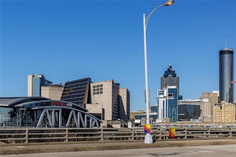 Trendy Castleberry Hill Condo- Walk To Mercedes Benz/ All Downtown Attractions 亚特兰大 外观 照片