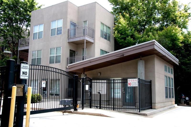 Trendy Castleberry Hill Condo- Walk To Mercedes Benz/ All Downtown Attractions 亚特兰大 外观 照片